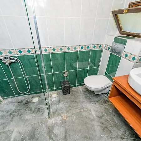 Villa Sarnic - Kayakoey'de Havuzu Korunakli Kayakoy